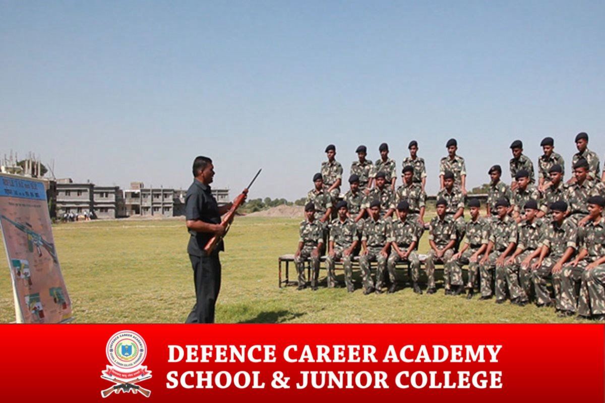 rifel-teaching-outdoor-training-trained-faculties-dca-aurangabad